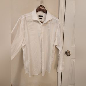 Assortment of men's XL shirts, like new each is selling for $20.00